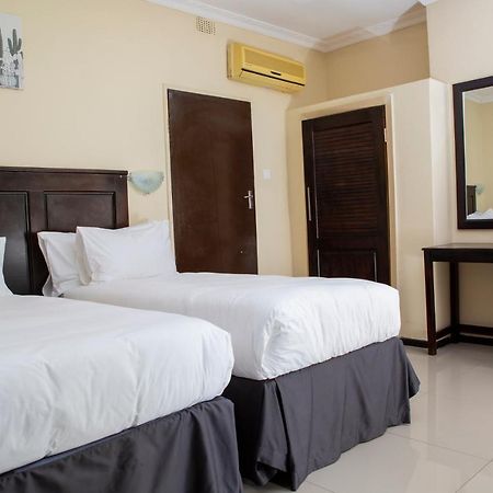 Zambezi Junction Lodge Livingstone Dış mekan fotoğraf