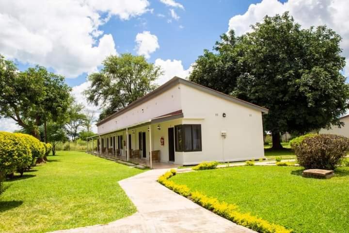 Zambezi Junction Lodge Livingstone Dış mekan fotoğraf